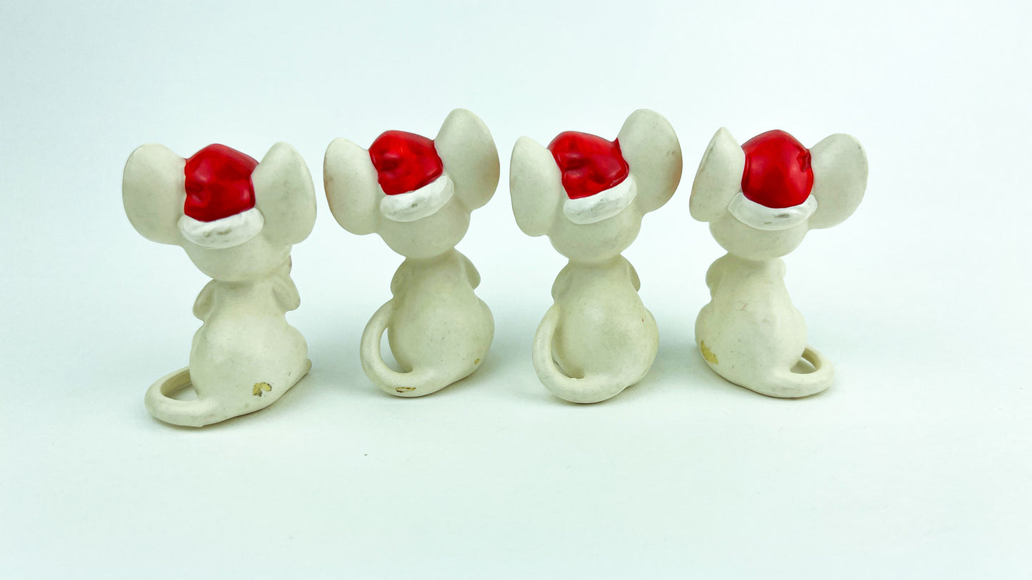 4 Vintage Lefton Mice Christmas Carolers Kitschy Figurines