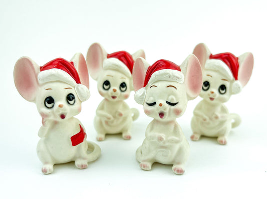 4 Vintage Lefton Mice Christmas Carolers Kitschy Figurines